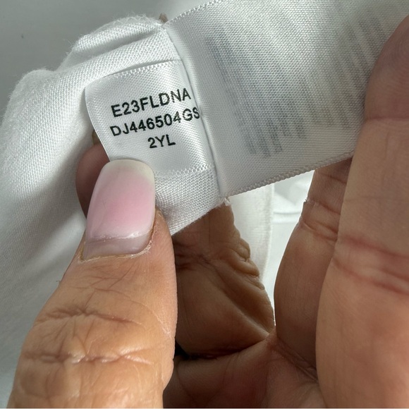 DKNY White Short Sleeve Shirt W/DKNY Logo In Silver Rhinestones, Size Large, NWT - Picture 13 of 16